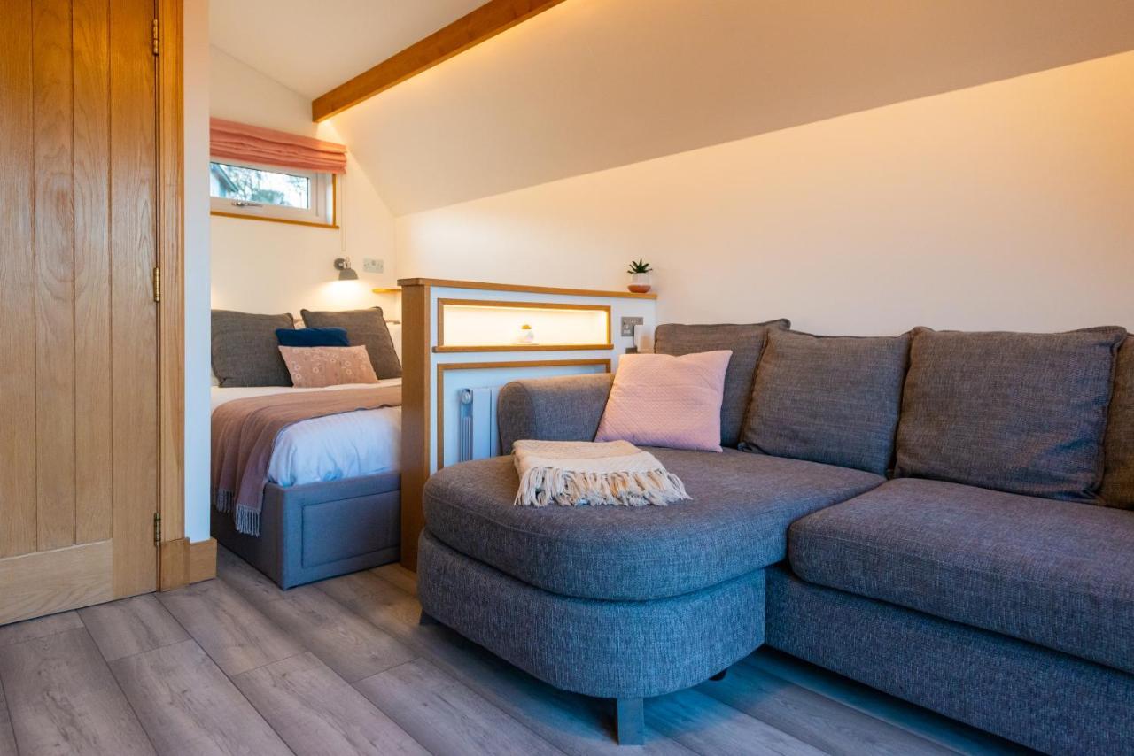 Bonnie Barns - Adults Only Luxury Lodges With Hot Tubs Лусс Экстерьер фото